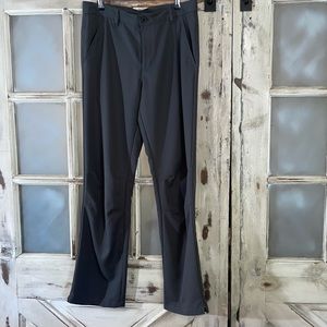 Izod gray golf slacks with pockets size 34x34